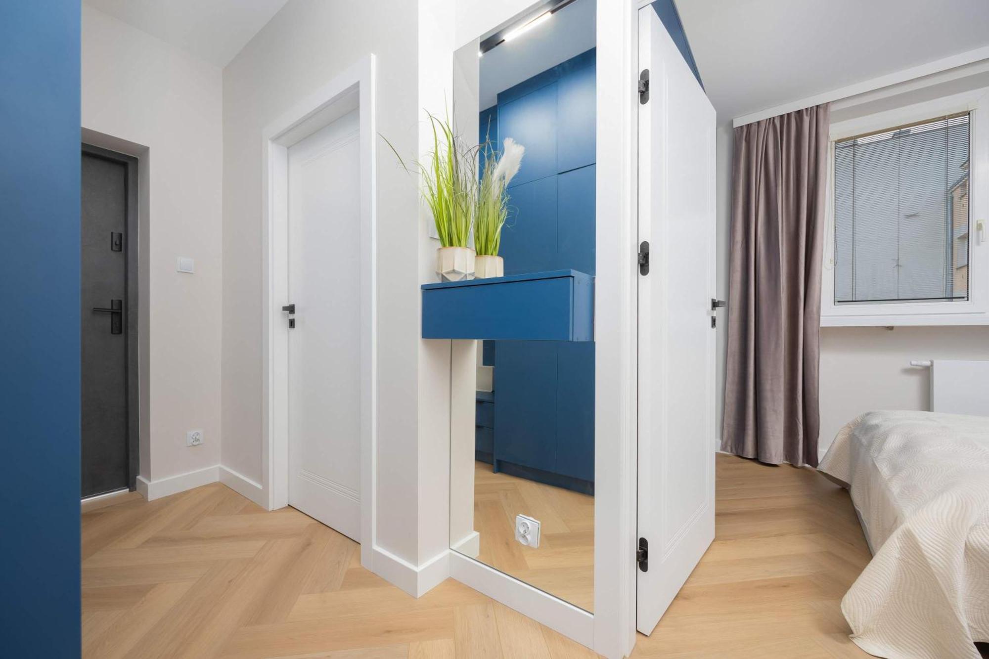 Apartament W Sercu Warszawy Biurko Do Pracy Zdalnej By Renters *