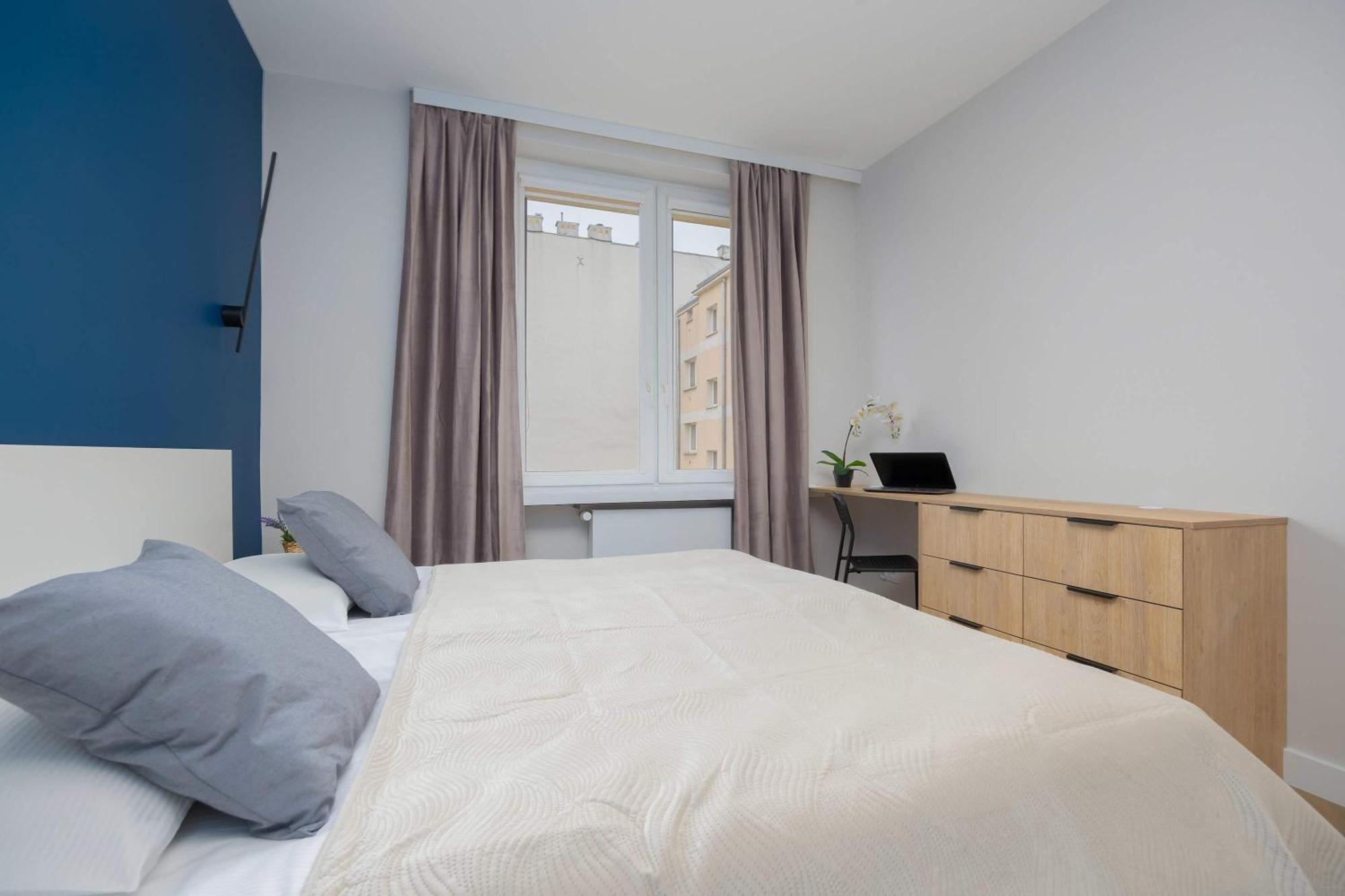 Apartament W Sercu Warszawy Biurko Do Pracy Zdalnej By Renters Warszawa